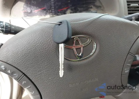 2005 Toyota Camry Xle V6 z USA, uszkodzony, nr VIN 4T1BF30K25U614988